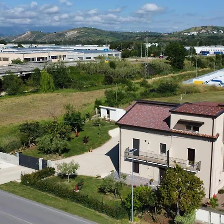 Da Flora アパート